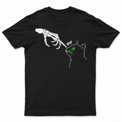 Skeleton Hand Boop On A Cat'S Nose Funny Halloween Graphic T Shirt
